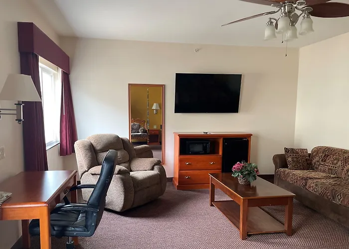 Super 8 By Wyndham Salina