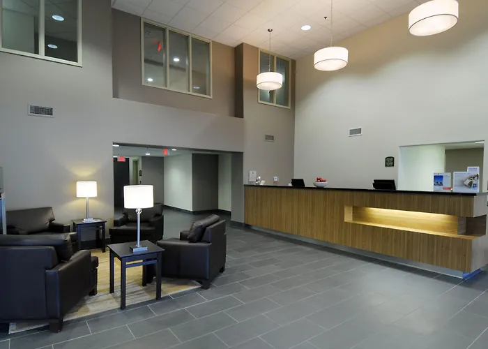 Peterborough Hotels