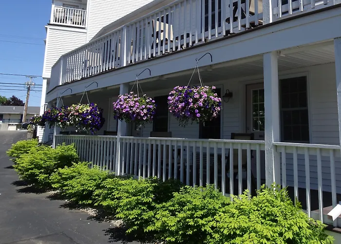Pink Blossoms Resort Ogunquit