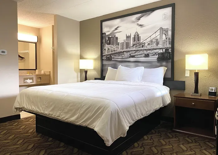 Super 8 By Wyndham Greensburg