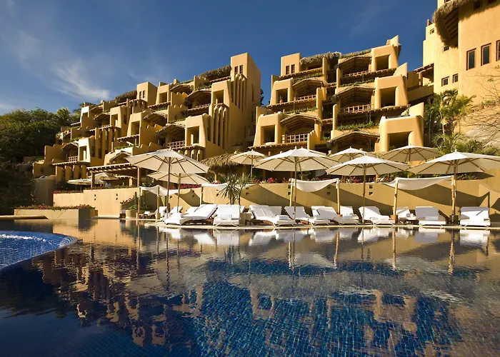 Cala De Mar Resort & Spa Ixtapa