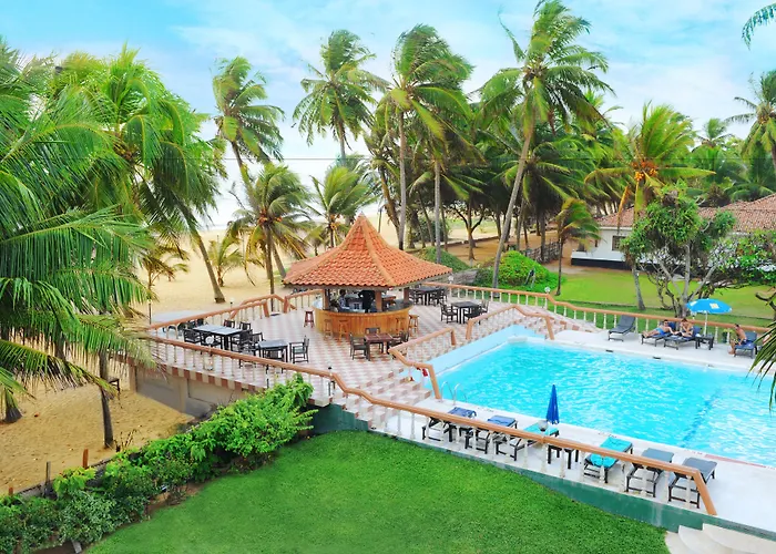 Golden Star Beach Hotel Negombo