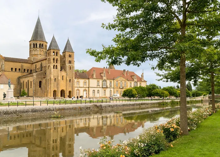The Originals Boutique, Hostellerie des Trois Pigeons, Paray-le-Monial (Inter-Hotel)