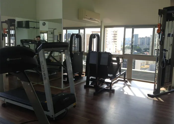 Master Curitiba Hotel - 1,6 km do Estádio Couto Pereira - Show