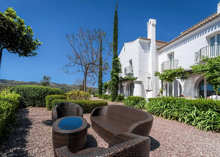 B Bou Hotel Cortijo Bravo Vélez