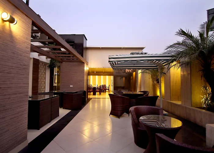 Hotel The Prime Balaji Deluxe, City Centre, With Free Airport Pickup Nuova Delhi