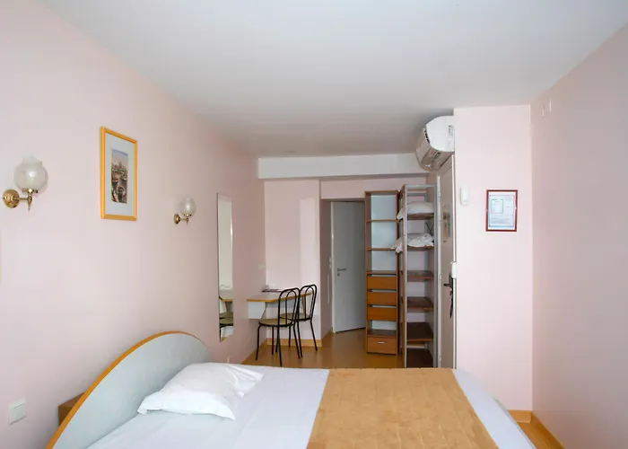 Hotel De Rosny Tours