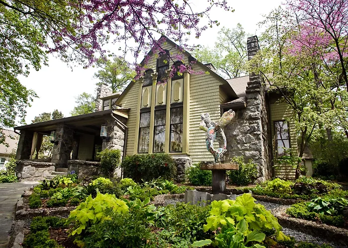 Stonehurst Place Bed & Breakfast