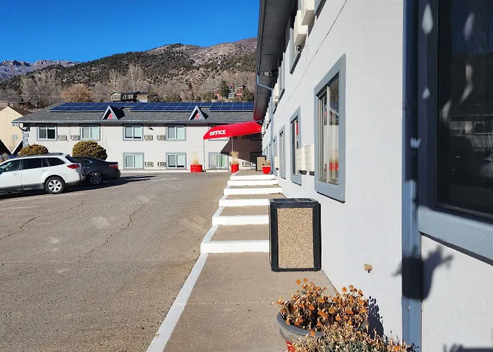 Adventure Inn - Glenwood Springs