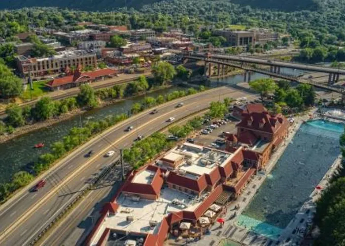 Adventure Inn - Glenwood Springs