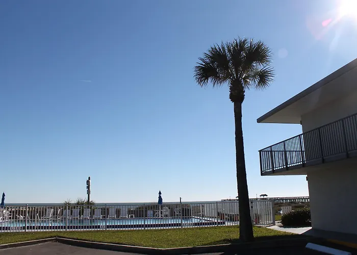 Amelia City Hotels