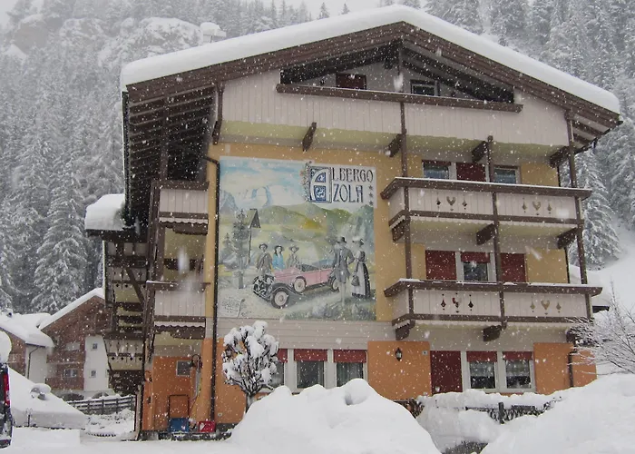 Hotel Azola Canazei