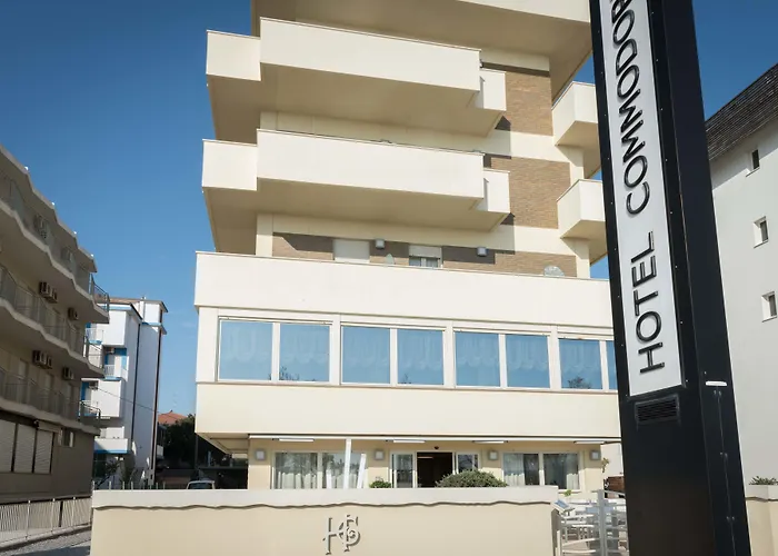 Hotel Commodore