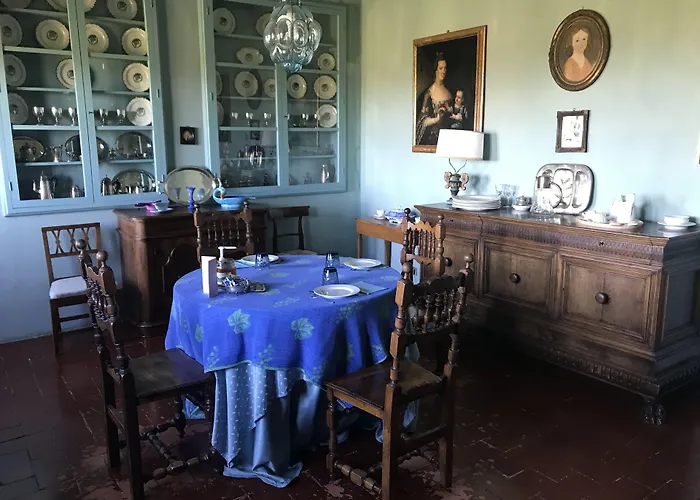 Castello Delle Quattro Torra Bed & Breakfast Val di Pugna