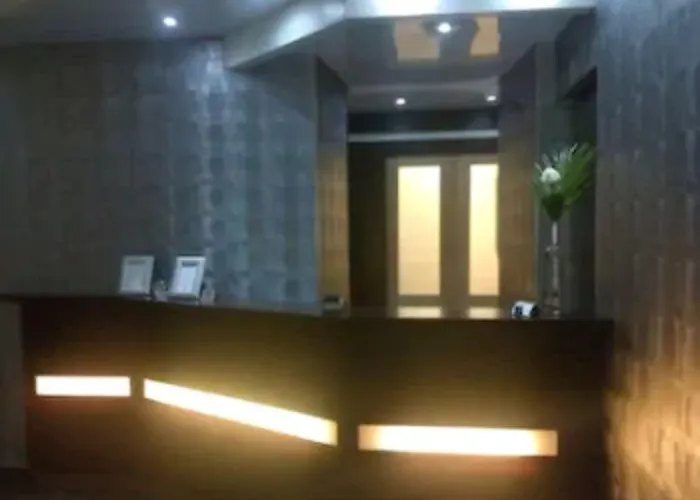 Hotel The Originals du Grand Monarque Nantes Gare