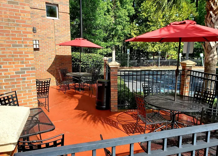 Comfort Suites Charleston West Ashley