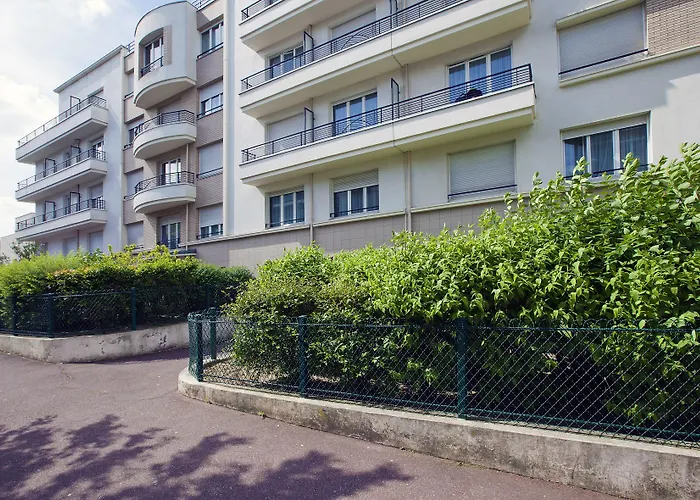 Séjours&Affaires Paris-Nanterre