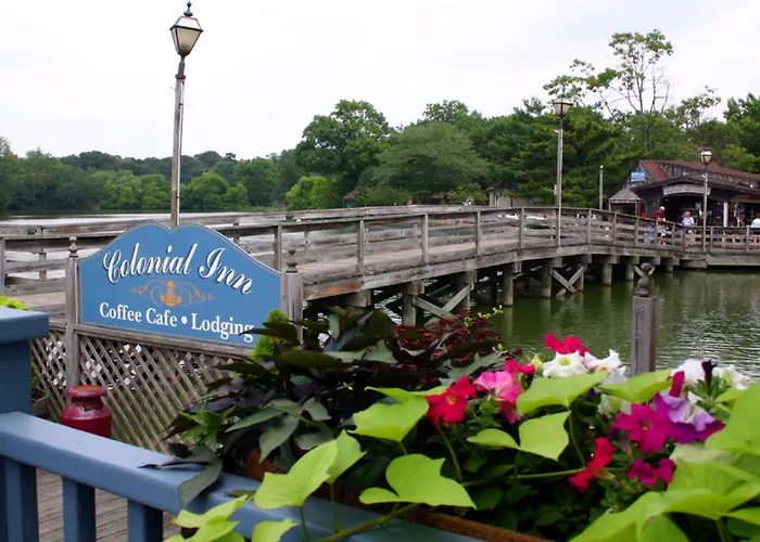 Colonial Inn Smithville