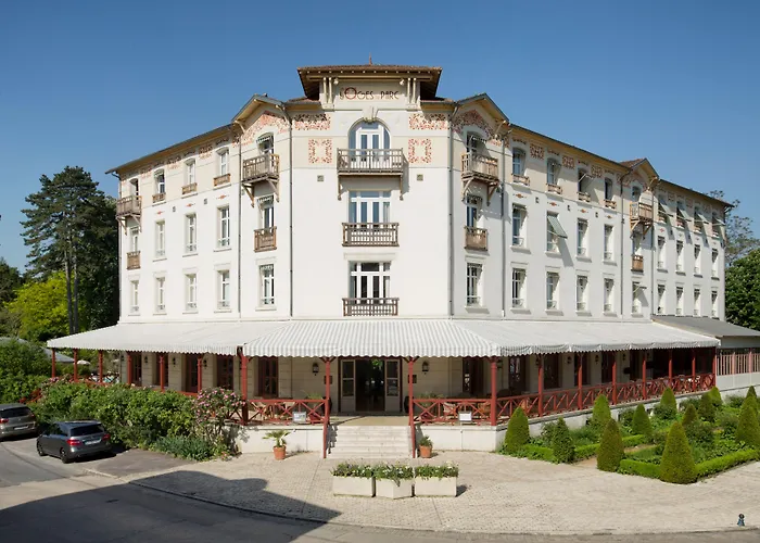Hotel Logis Les Loges Du Parc à La Roche-Posay