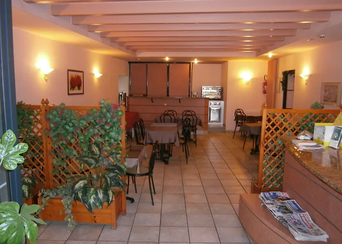 Logis Hôtel Saint Jacques Valence 