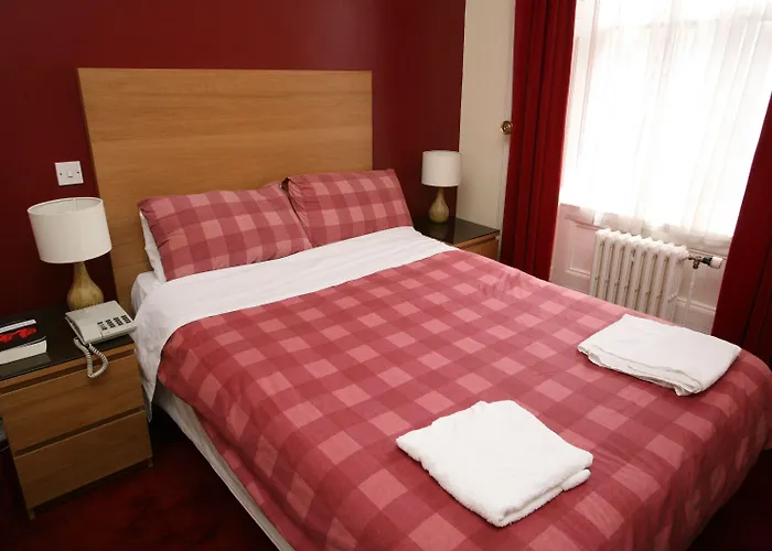 Clifton Hotel