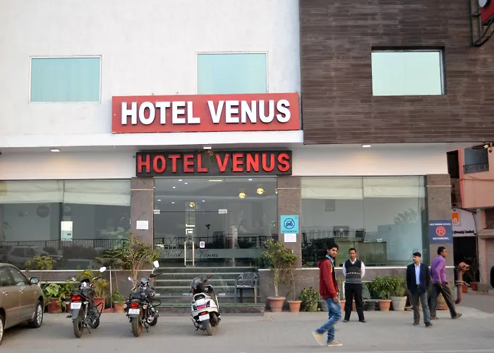 Hotel Smart Inn Mahipalpur Delhi Airport