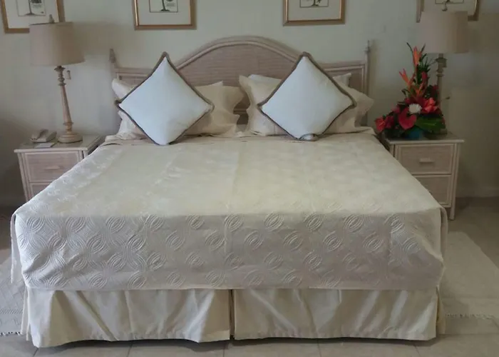 Coral Sands Beach Resort