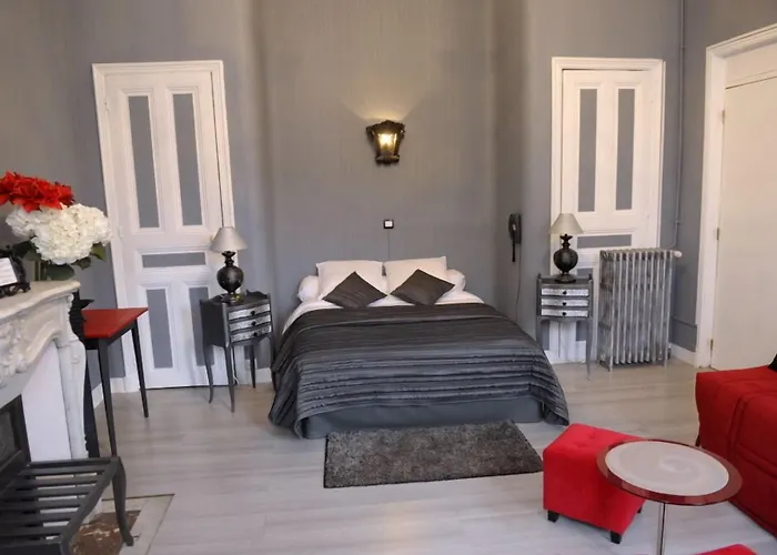 Hôtel de Charme Le Provence Salon-de-Provence