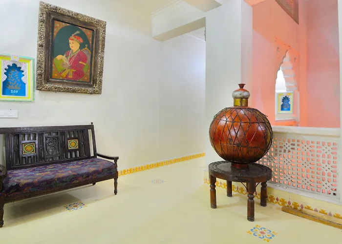 Staybook-Jyoti Mahal A Heritage Hotel