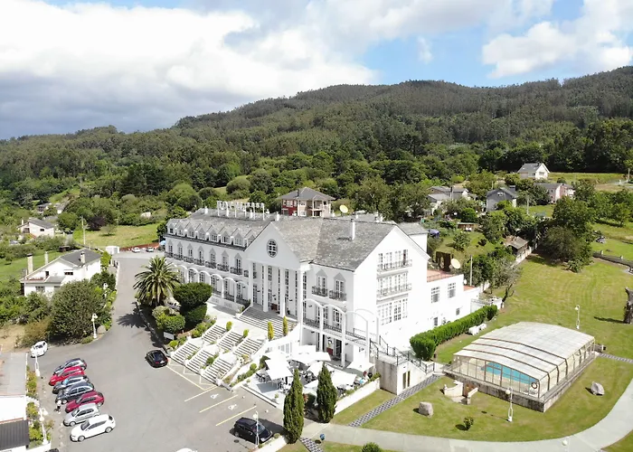 Hotel O Val Do Naseiro Viveiro