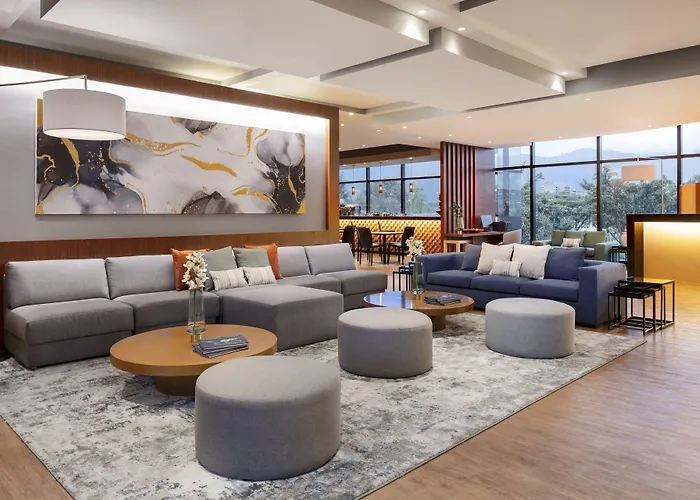 Hotel Fairfield By Marriott Bogota Embajada