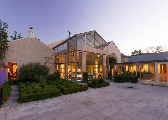 Islington Hotel