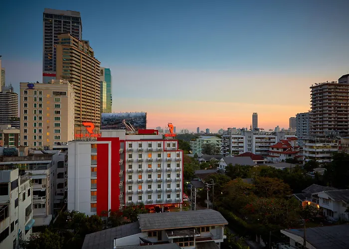 Hotel Easy Planet Bangkok Asoke