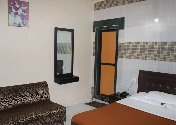 Hotel Sea Sands Mumbai 