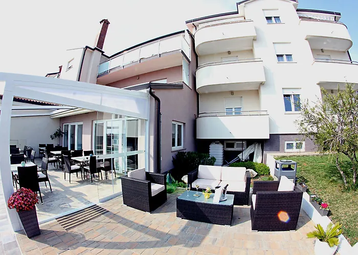 Villa Badi Lovrečica
