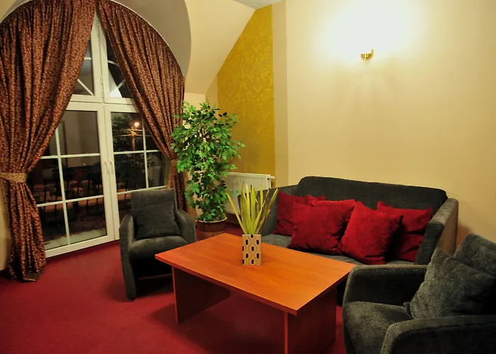 Hotel Złote Dęby