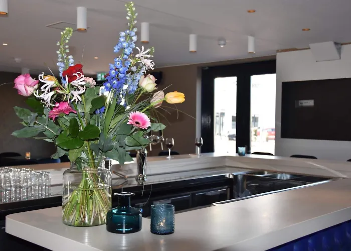 Blue Mansion Hotel Aalsmeer