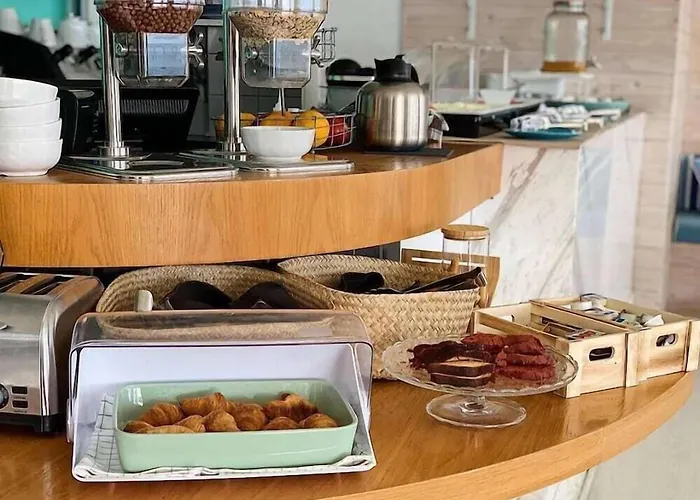 Costantiana Beach Hotel Apartments Larnaca