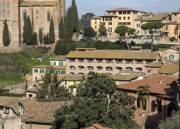 Hotel Alma Domus Siena