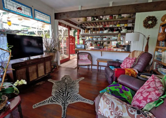 Hale Kawehi Bnb Guesthouse