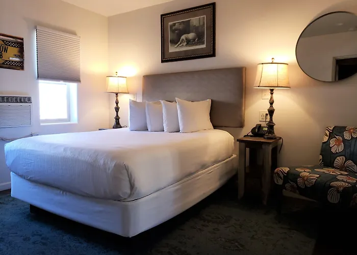 Iron Horse Inn Cottonwood