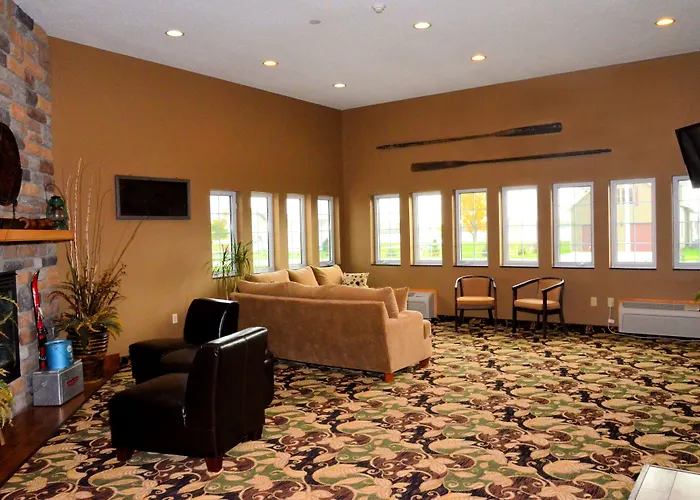 Cobblestone Inn & Suites - Lake View