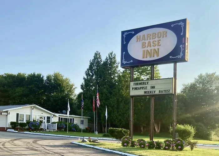 Harbor Base Inn