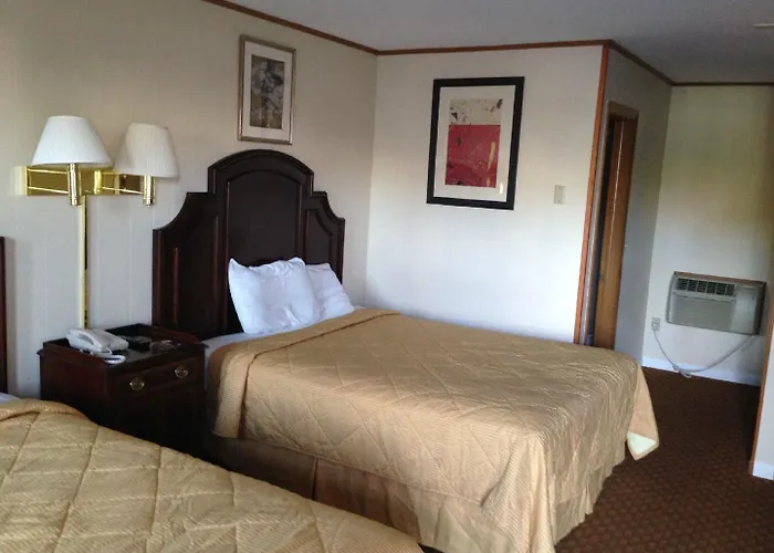 Harbor Base Inn Newport