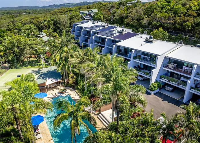 The Oasis Apartments And Treetop Houses