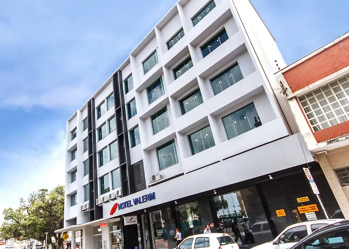 Hotel Valerim Itajaí / Navegantes