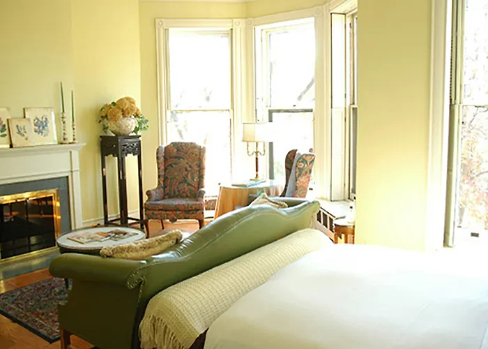 Morgan State House Inn Albany