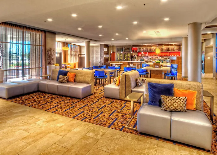 Courtyard By Marriott San Marcos Hotel