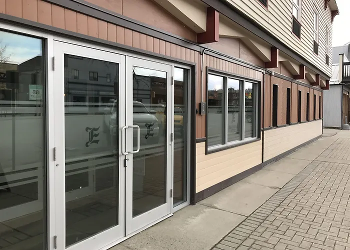 Edgewater Hotel Whitehorse