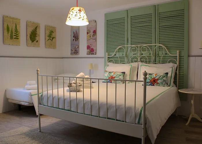 Vinnus Guesthouse Ericeira
